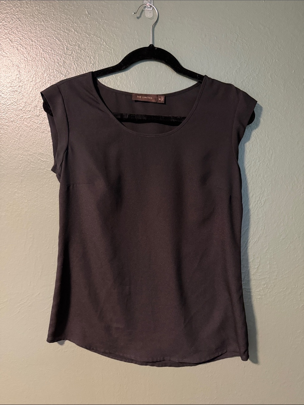 The Limited Black Cap-Sleeve Scoop Neck Blouse XS